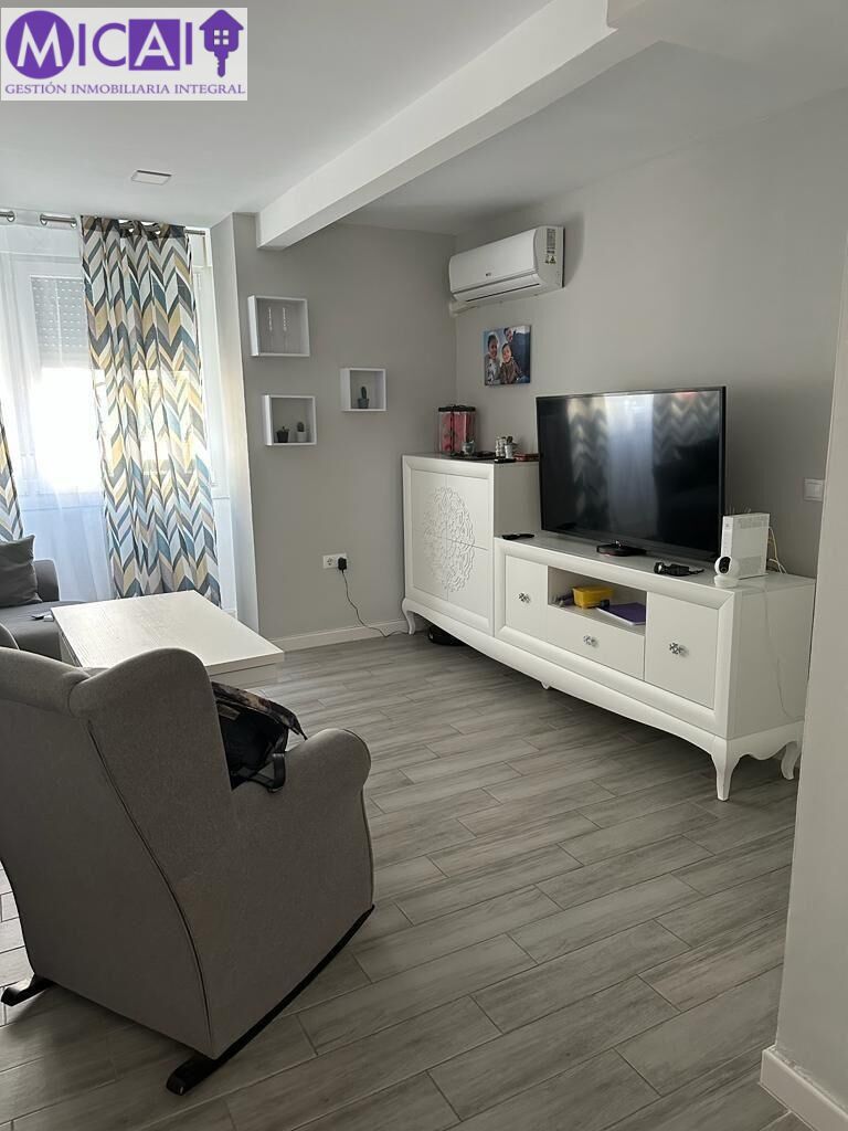 Sala d'estar de Pis en venda en  Cádiz Capital amb Aire condicionat