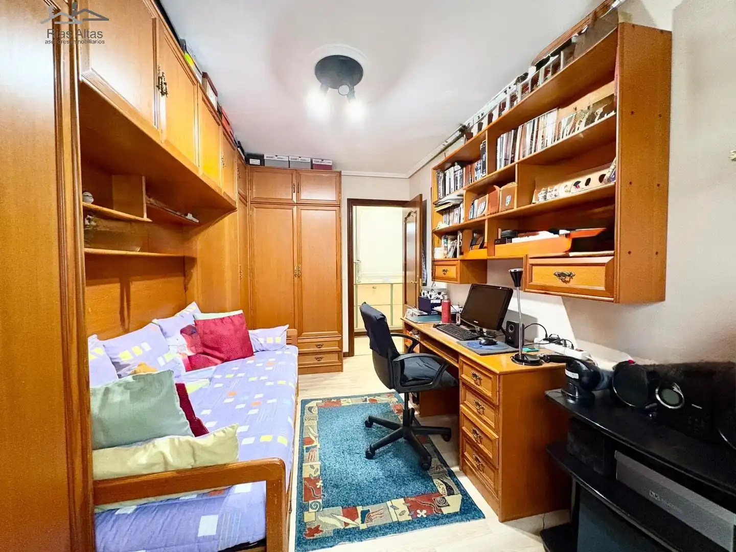 Habitación de Piso en venta en A Coruña Capital  con Calefacción, Jardín privado y Trastero