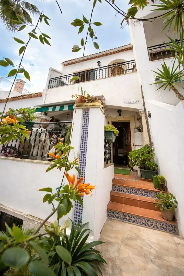 Casa adosada en venda en Orihuela amb Jardí privat
