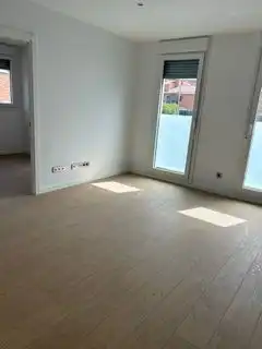 Sala de estar de Apartamento de alquiler en Madrid con Aire acondicionado, Calefacción y Trastero