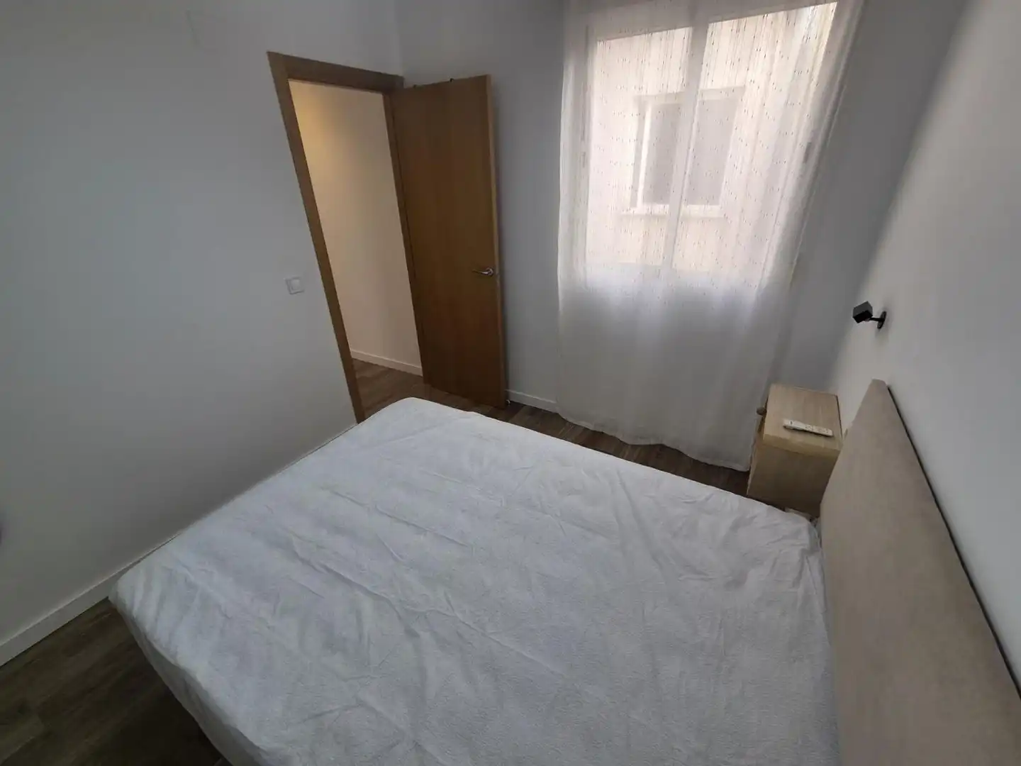 Schlafzimmer von Dachboden zur Miete in Almazora / Almassora mit Klimaanlage, Heizung und Terrasse