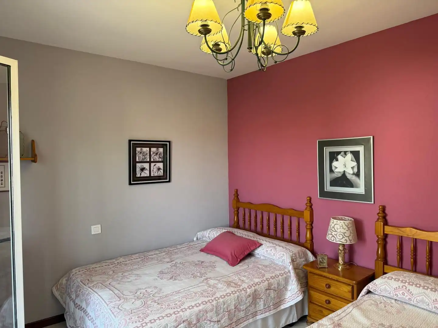 Habitación de Casa o chalet en venta en Valdestillas con Calefacción y Jardín privado