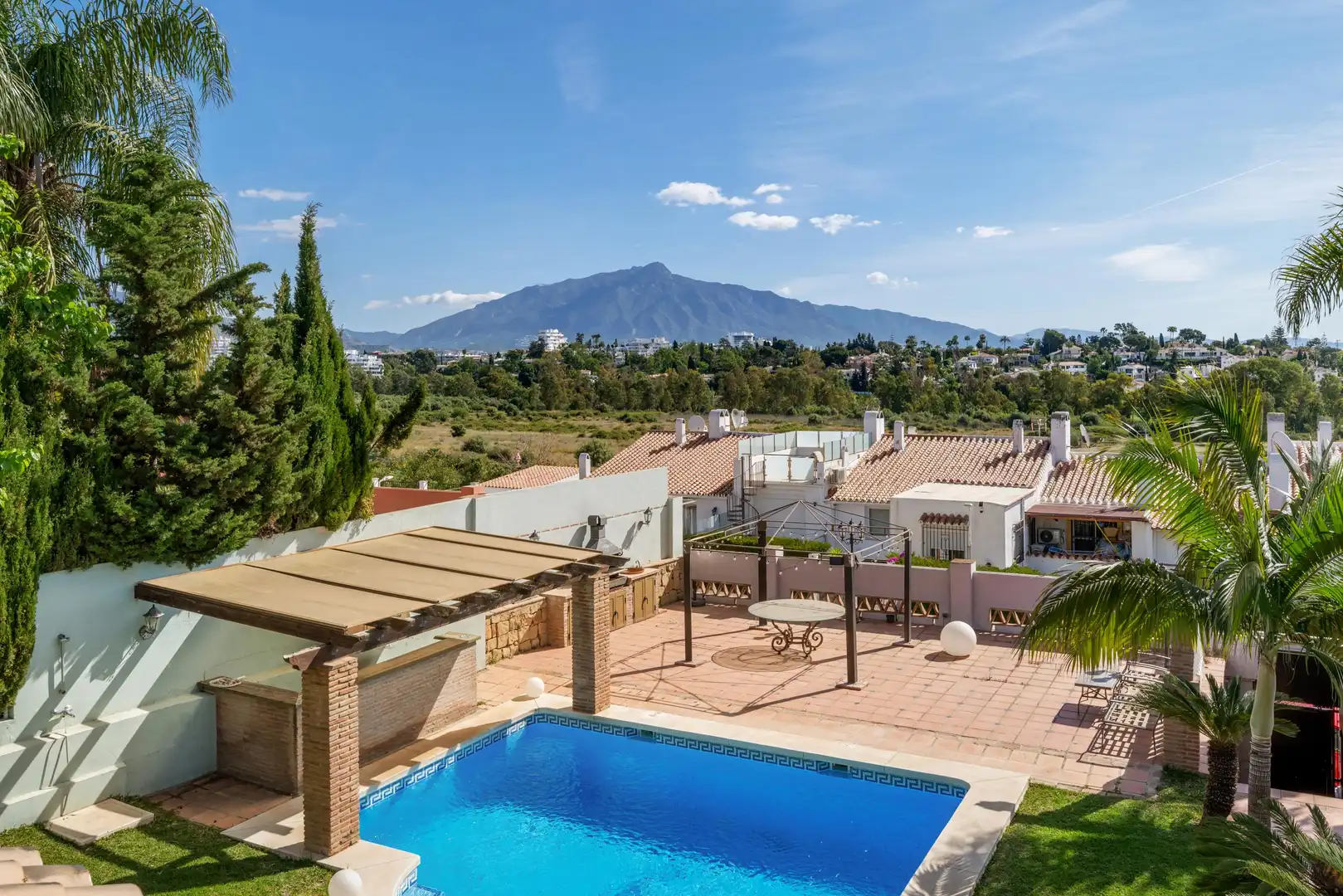 Chalet con piscina en venta en 44 Calle Pico del Naranco, imagen 29