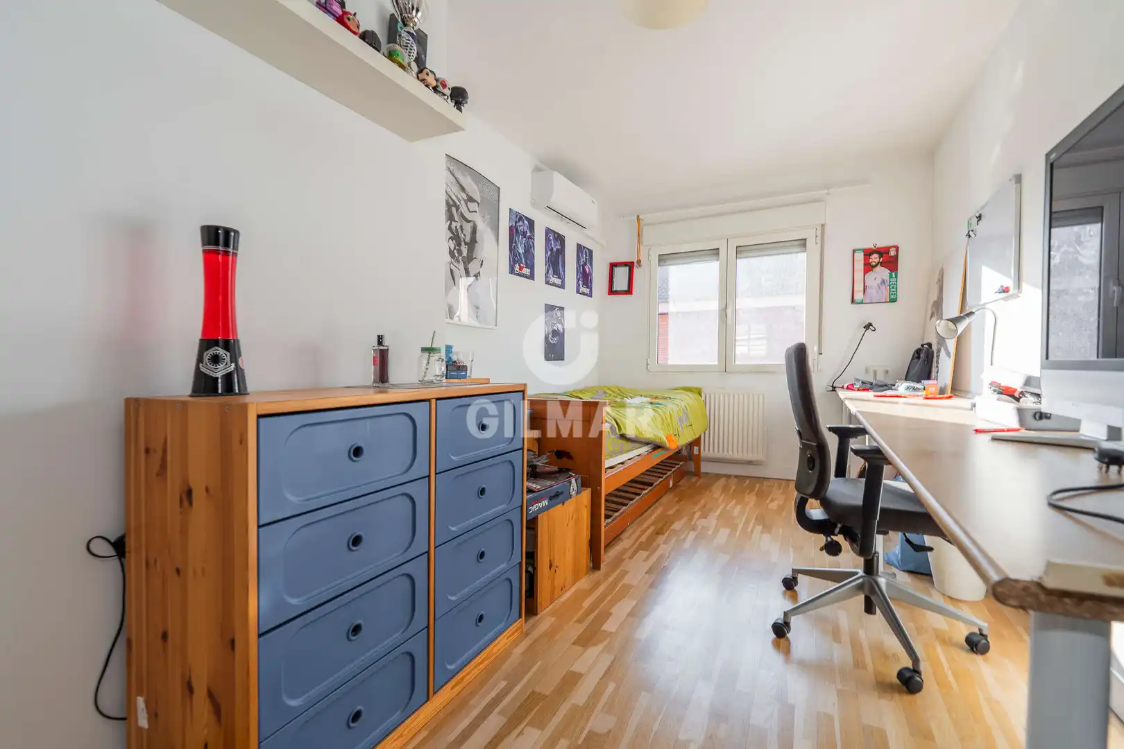 Bedroom of Detached homes for sale in Pozuelo de Alarcón  with Heating and Private garden