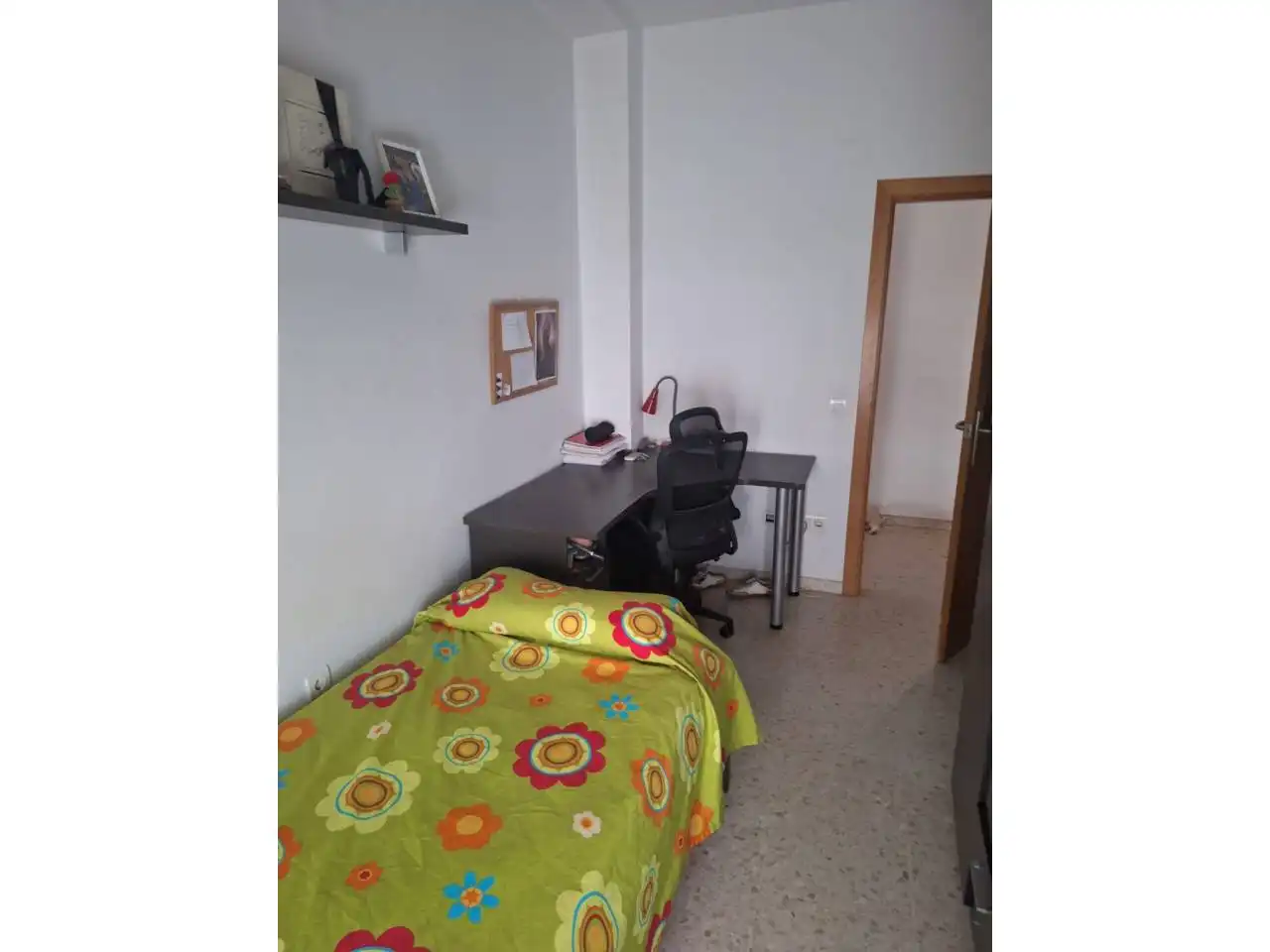 Habitación de Piso en venta en El Viso del Alcor con Aire acondicionado, Terraza y Amueblado