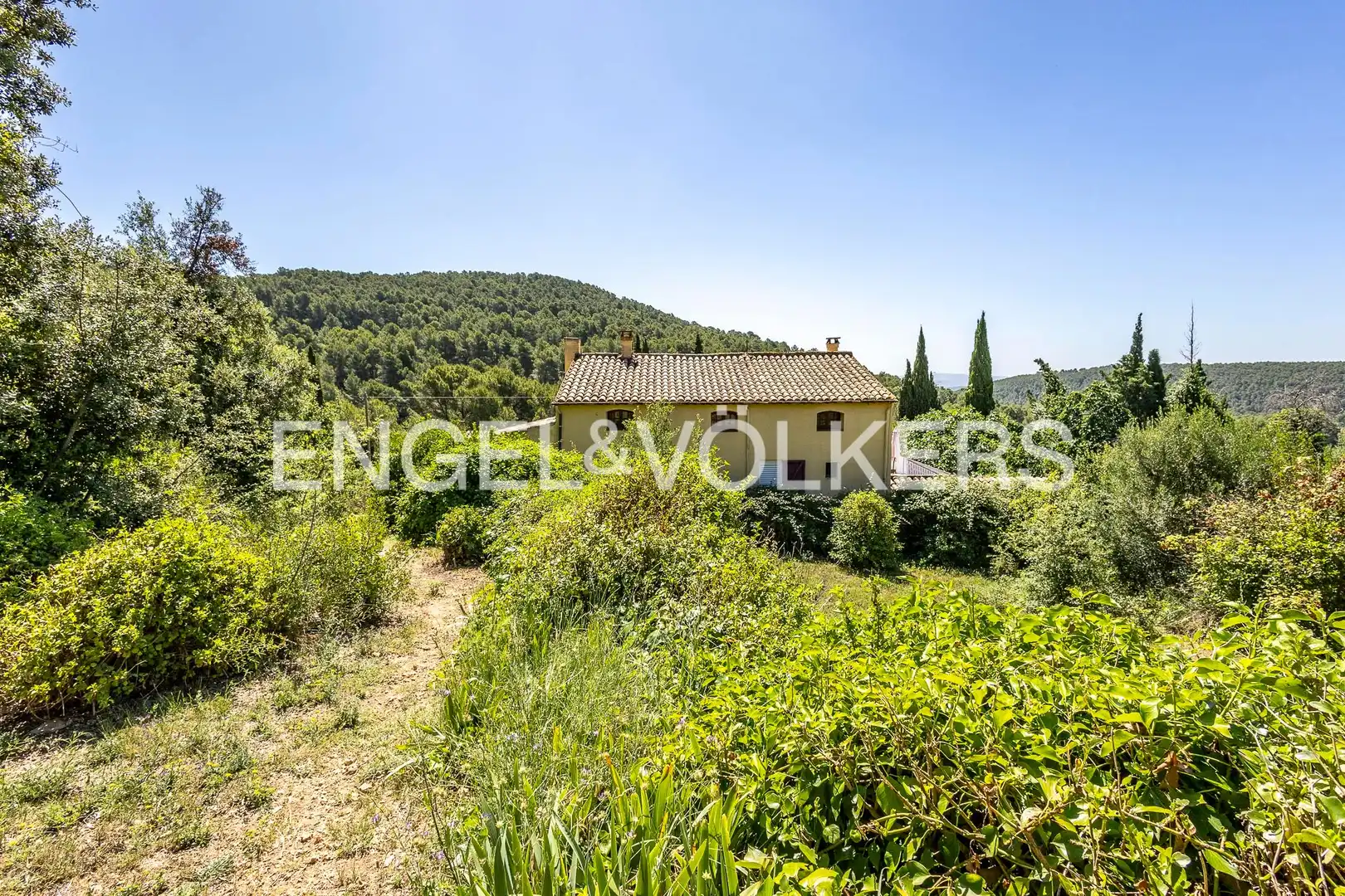 Vista exterior de Casa o xalet en venda en Torrelles de Foix amb Calefacció, Jardí privat i Terrassa