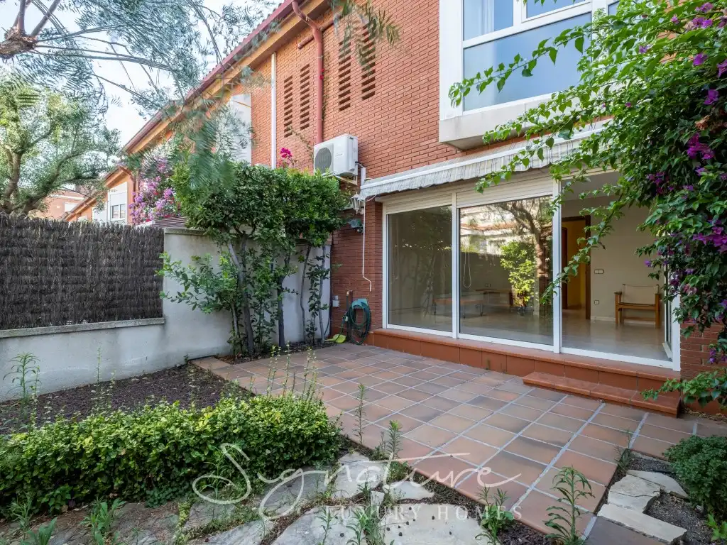 Casa o xalet de lloguer a Calle Tramontana, Abrera