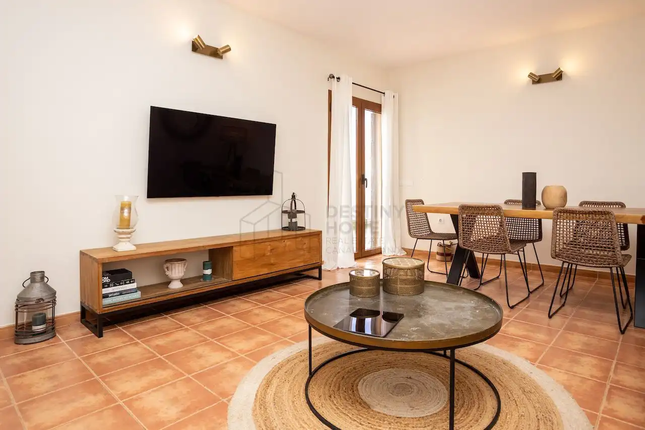 Sala de estar de Casa o chalet en venta en La Oliva con Jardín privado, Terraza y Amueblado