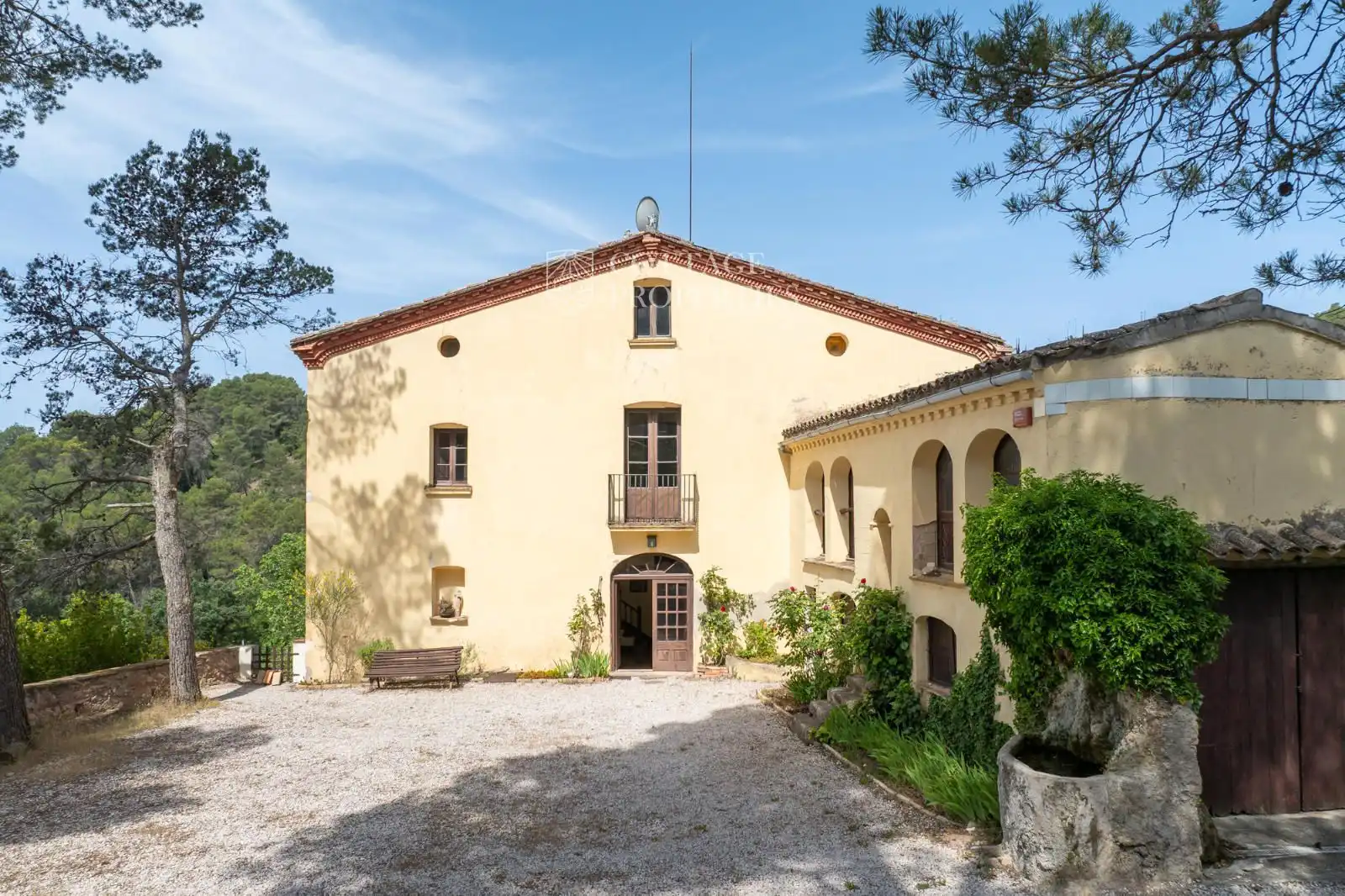 Casa rústica en venta en Santa Maria de Miralles