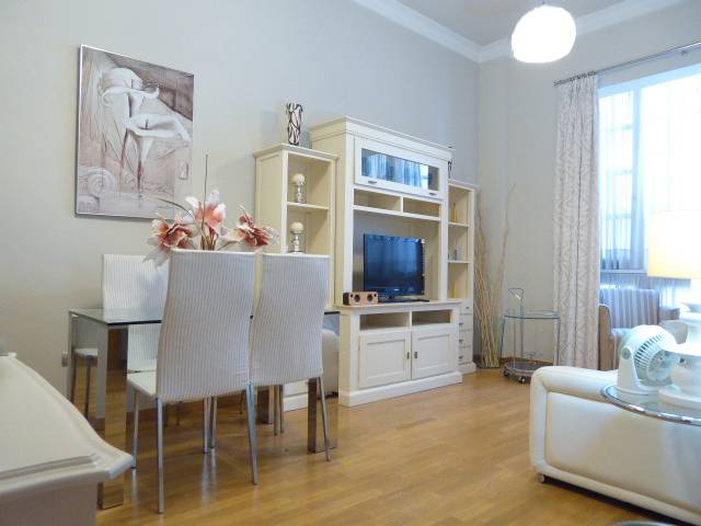 Piso en Alquiler en Calle Marqués de Guadiaro en Centro Histórico