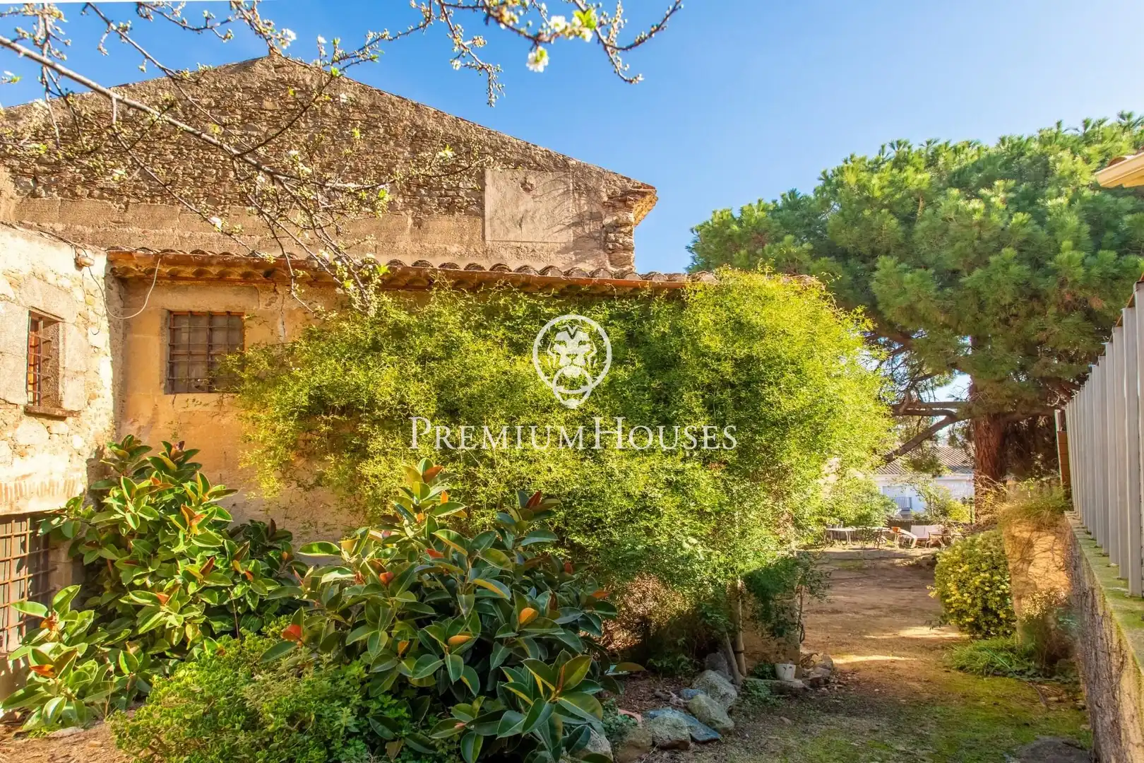 Vista exterior de Casa o xalet en venda en Sant Andreu de Llavaneres amb Aire condicionat, Calefacció i Jardí privat
