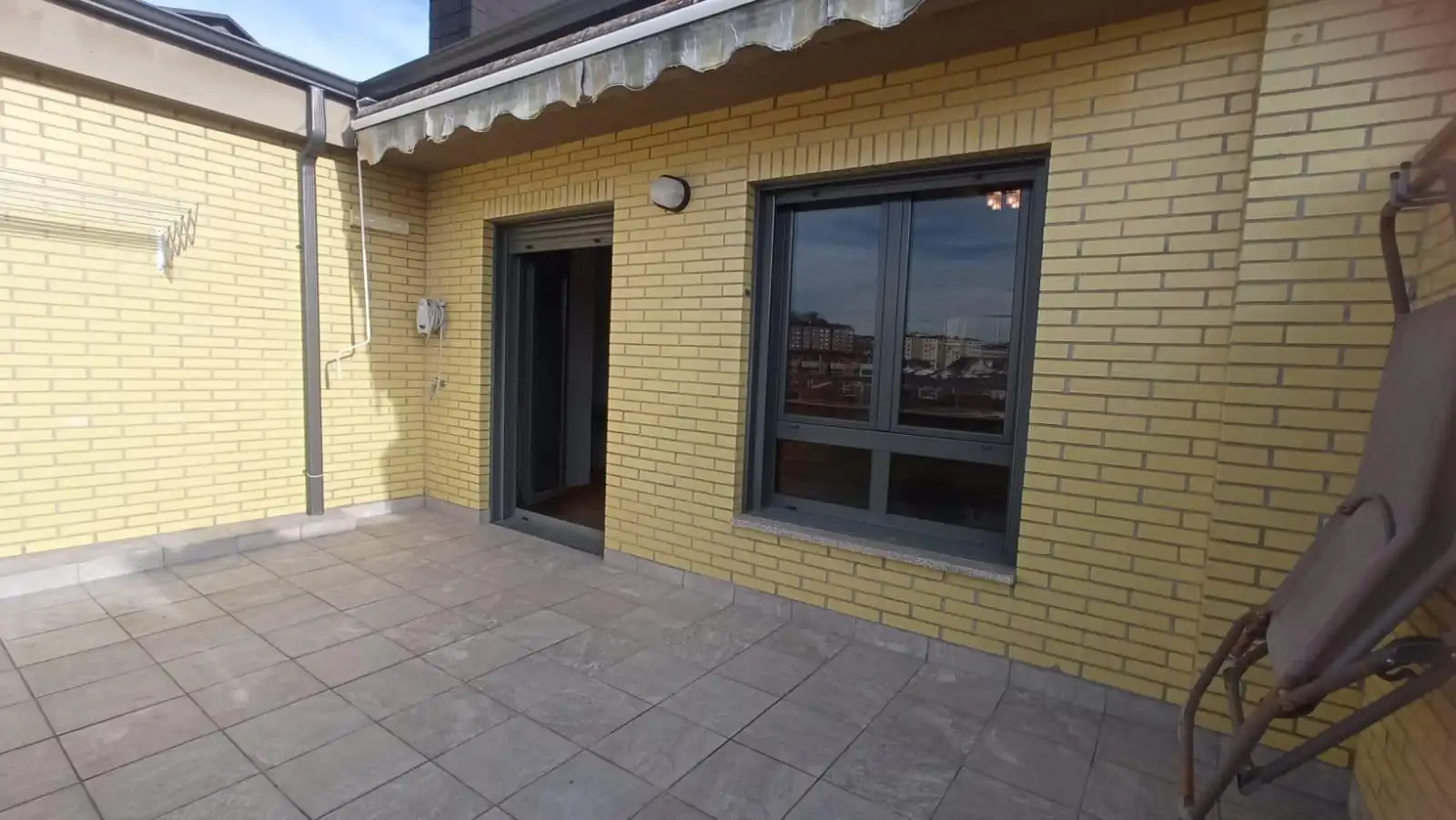 Terraza de Ático de alquiler en Oviedo  con Calefacción, Terraza y Trastero