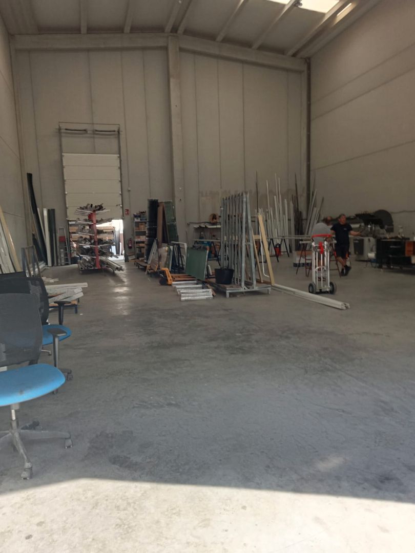 Nau industrial de lloguer en Alicante / Alacant amb Calefacció i Alarma
