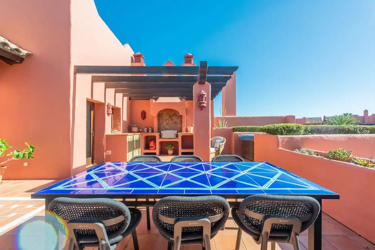 Penthouse with pool for sale in Selwo, imagen 13