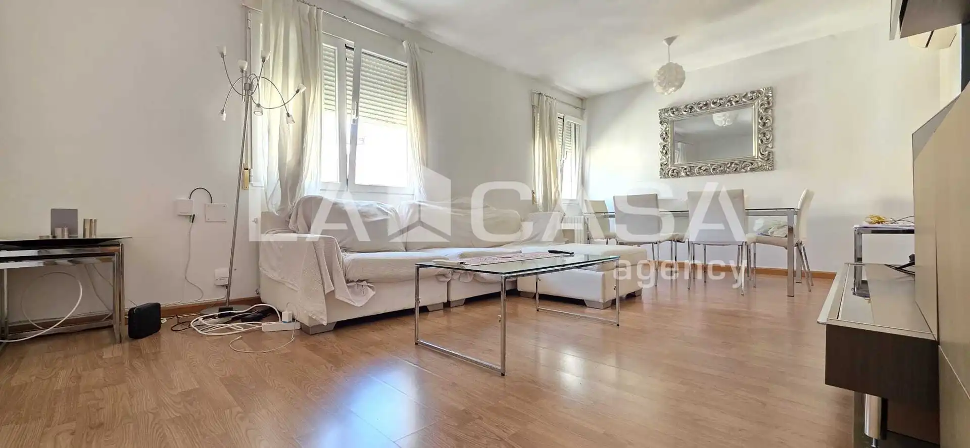 Sala d'estar de Pis en venda en Valladolid amb Calefacció
