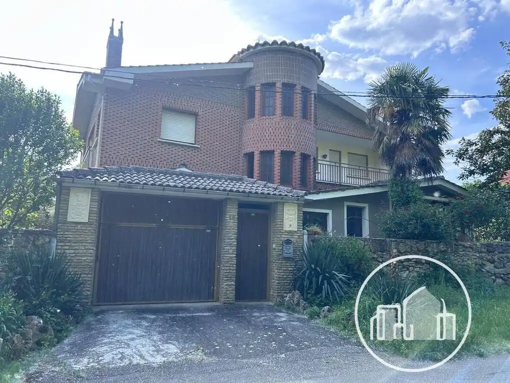 Chalet en venta en Merindad de Montija