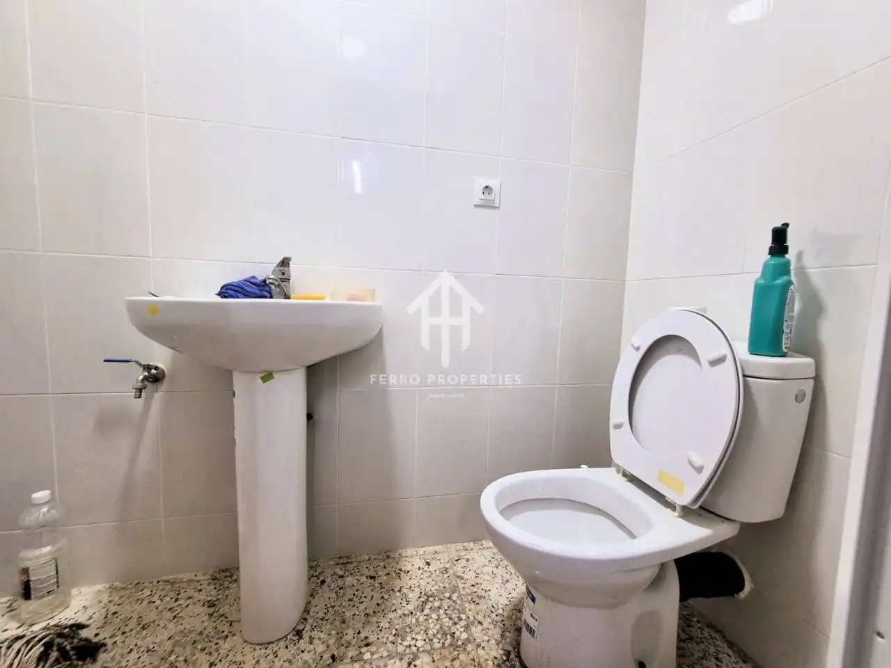 Bany de Local en venda en Loja