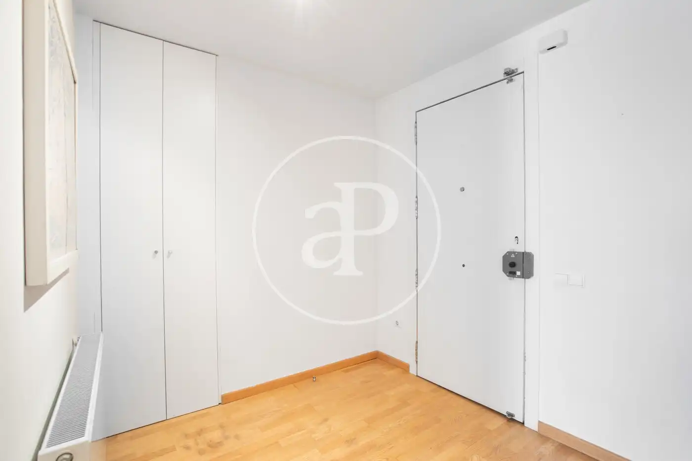 Wohnung zum Verkauf in Valencia mit Klimaanlage, Heizung und Terrasse