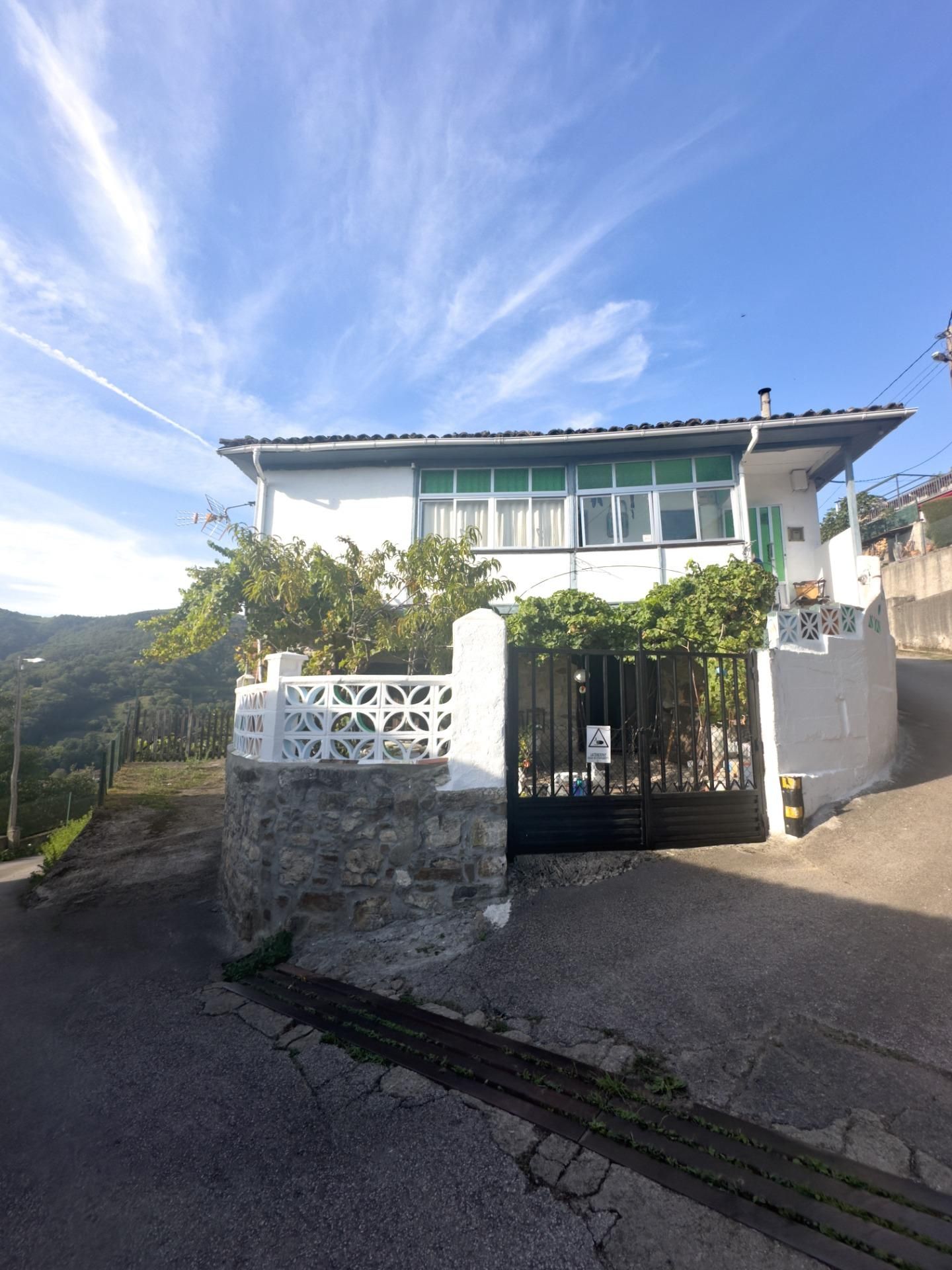 Exterior view of House or chalet for sale in Lena  with Heating and Private garden