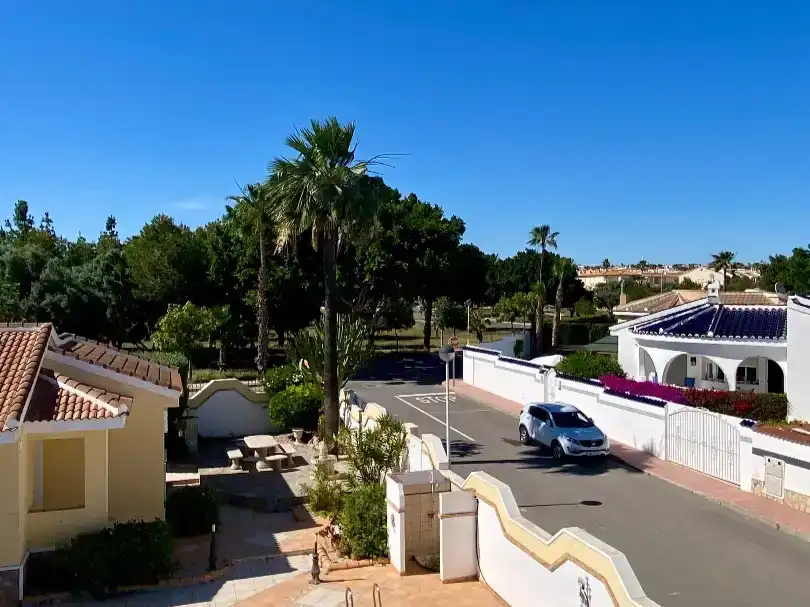 Vista exterior de Casa o chalet en venta en Rojales con Aire acondicionado y Piscina
