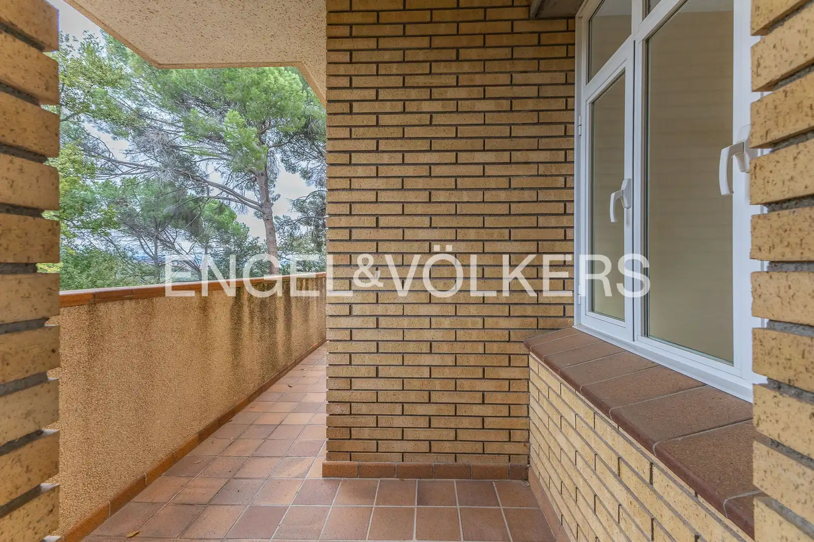 Terrassa de Casa o xalet en venda en Castellar del Vallès amb Aire condicionat, Calefacció i Jardí privat