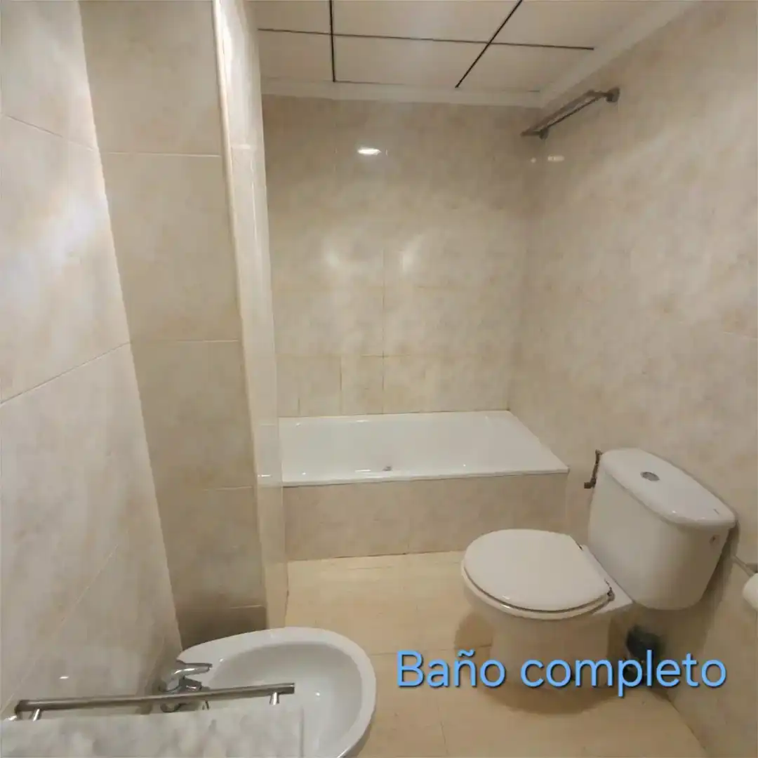 Bany de Pis en venda en Constantí amb Aire condicionat i Balcó