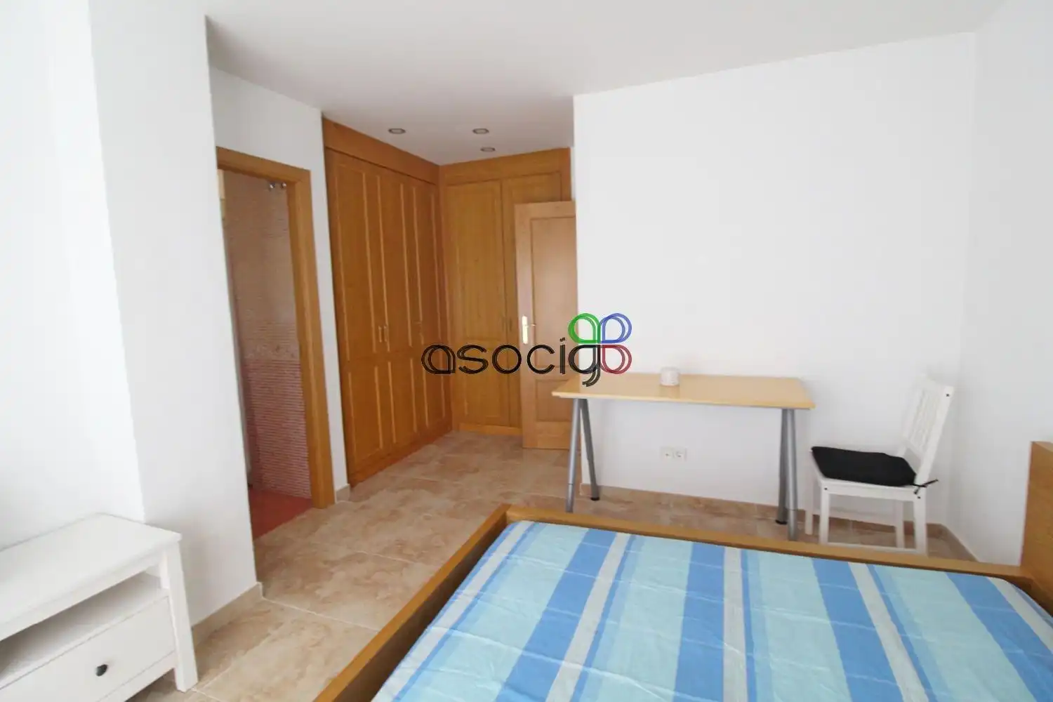 Dormitori de Casa o xalet en venda en Guadalajara amb Calefacció, Terrassa i Piscina