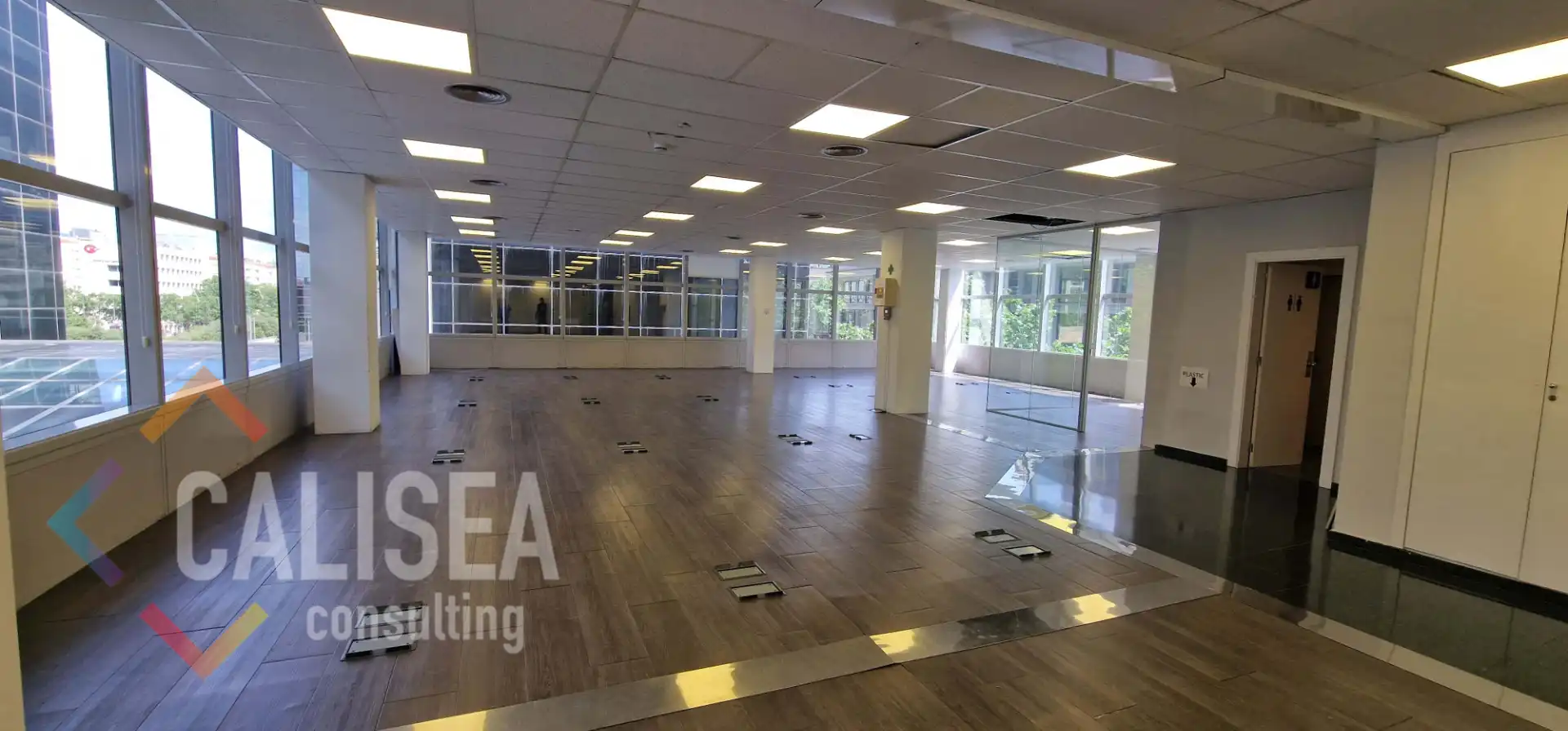 Office for rent in Sabadell  with Air Conditioner and Heating