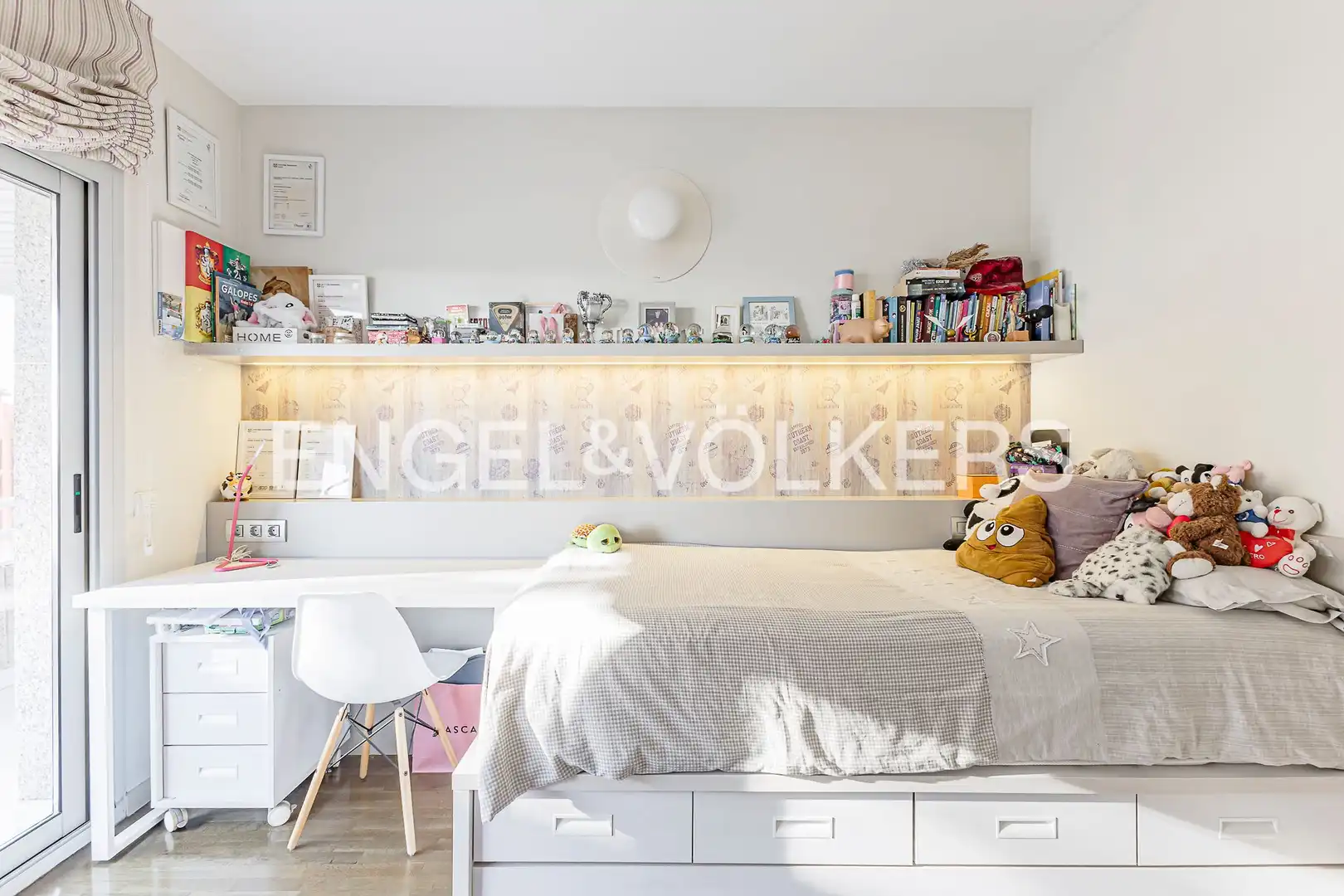 Habitación de Piso en venta en Barcelona con Aire acondicionado, Calefacción y Jardín privado