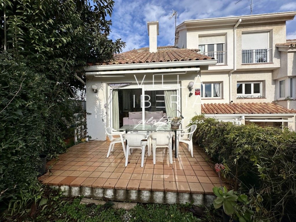 Casa adosada en venda a Calle Pep Ventura, 16, Fenals, Platja d'Aro