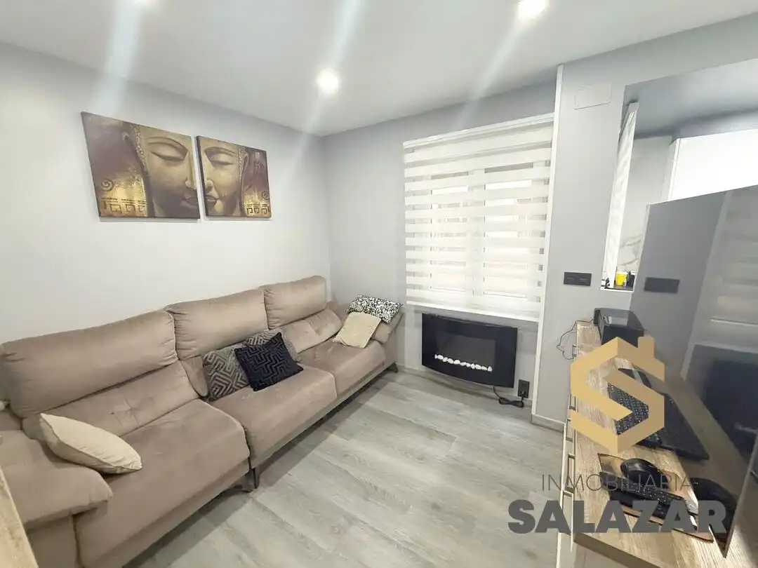 Living room of Flat for rent in Bilbao   with Heating