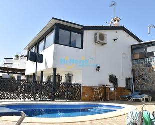 Piscina de Casa o xalet en venda en Nerja amb Terrassa i Piscina