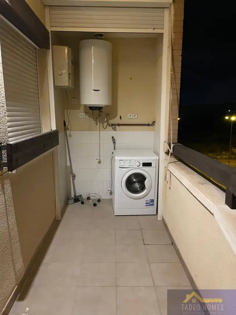 Apartamento con terraza en alquiler en Alcacil 68, imagen 3