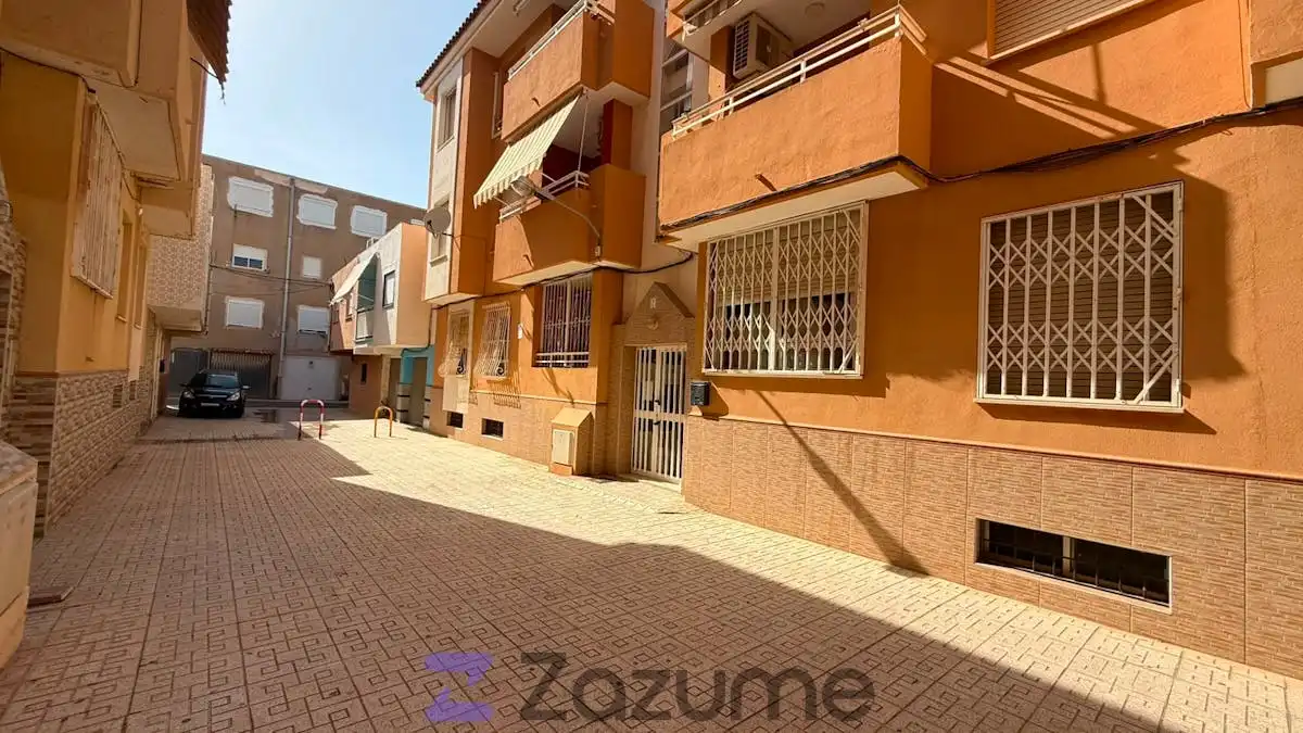 Außenansicht von Wohnung zur Miete in Cartagena mit Klimaanlage, Terrasse und Abstellraum