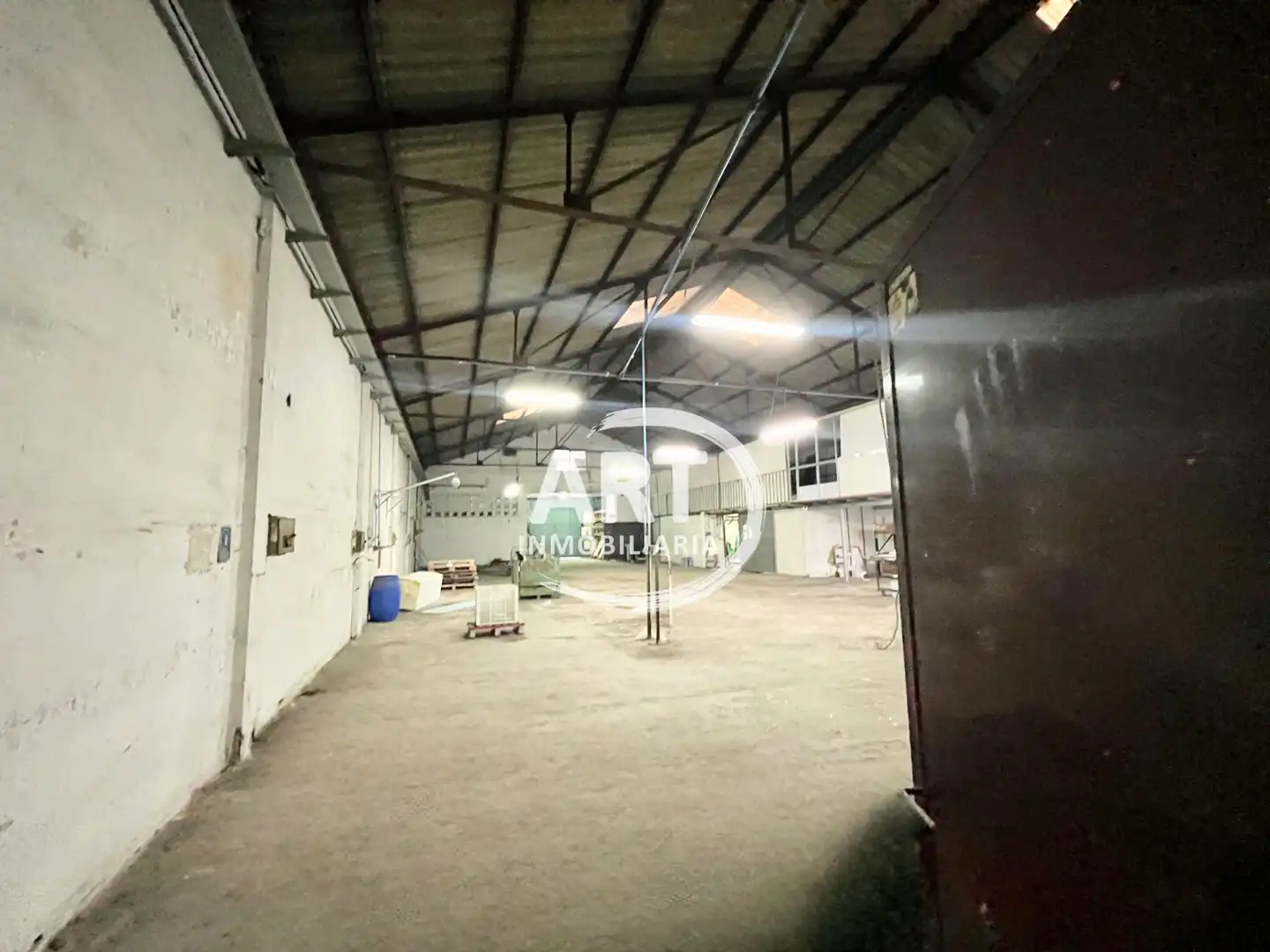 Nau industrial en venda en Paterna
