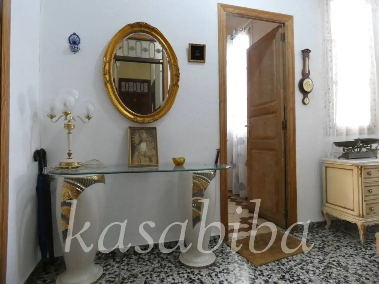 Flat for sale in Valencia  with Air Conditioner and Balcony