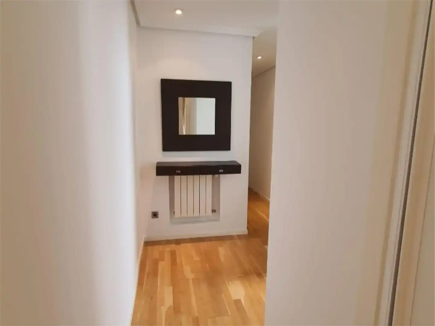 Wohnung zur Miete in  Madrid Capital mit Klimaanlage und Balkon