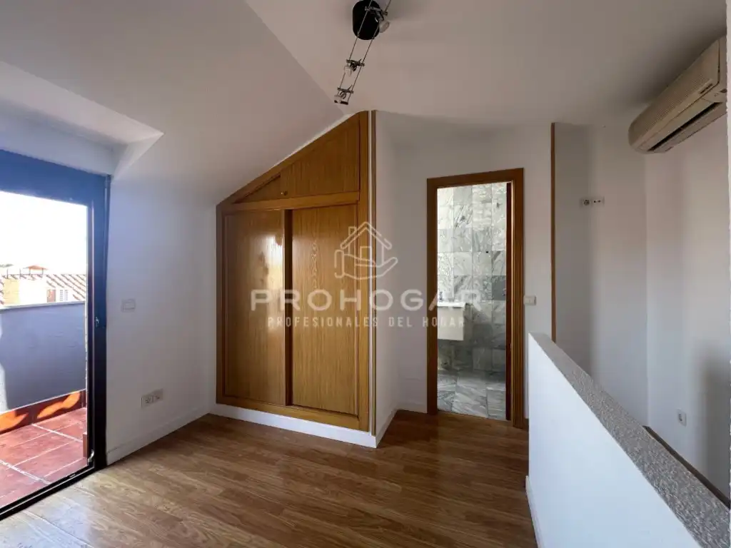 Dúplex en venta en Torrelaguna