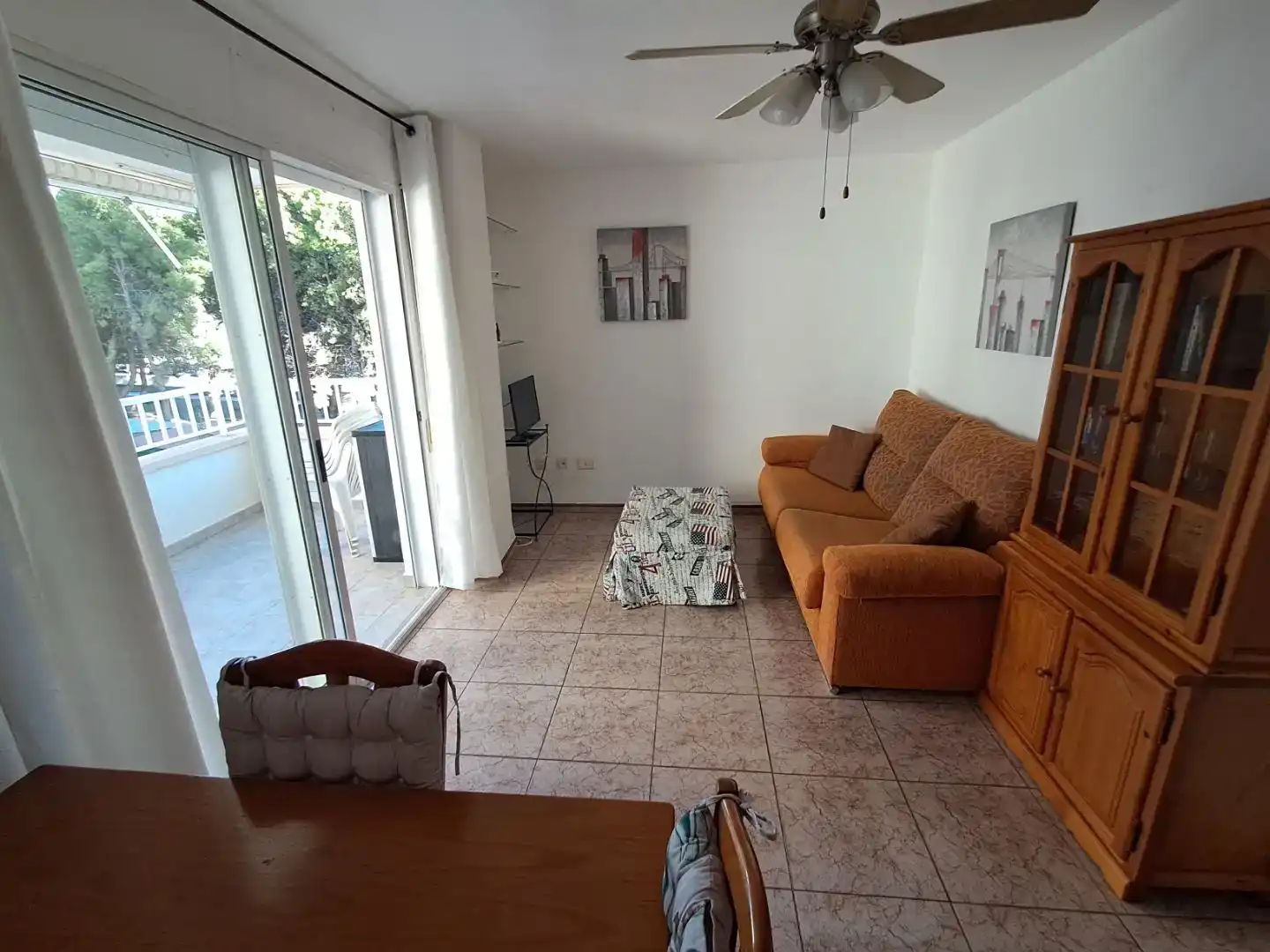 Wohnzimmer von Wohnung zur Miete in Miramar, Valencia