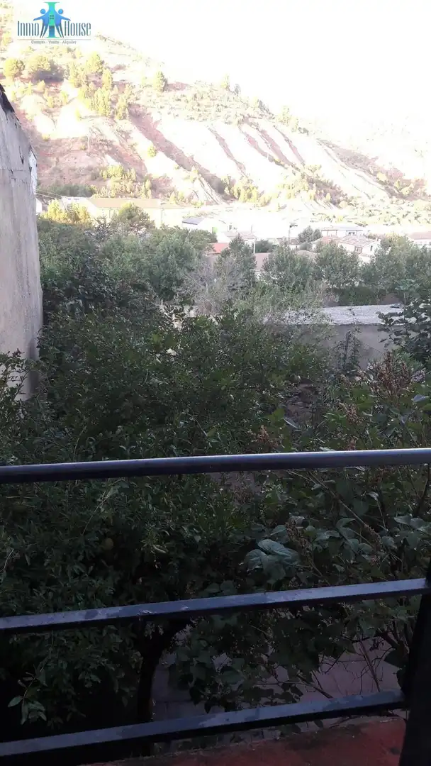 Houses for sale in Alcaraz  with Terrace, Furnished and Balcony