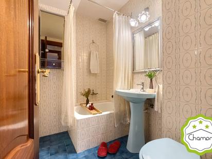 Bathroom of Flat for sale in Getxo   with Terrace