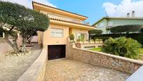 Vista exterior de Casa o xalet en venda en Torroella de Montgrí amb Aire condicionat, Calefacció i Jardí privat