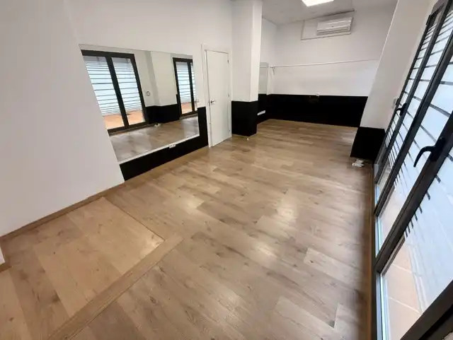 Business premises to rent in Urb. Belvalle, imagen 6