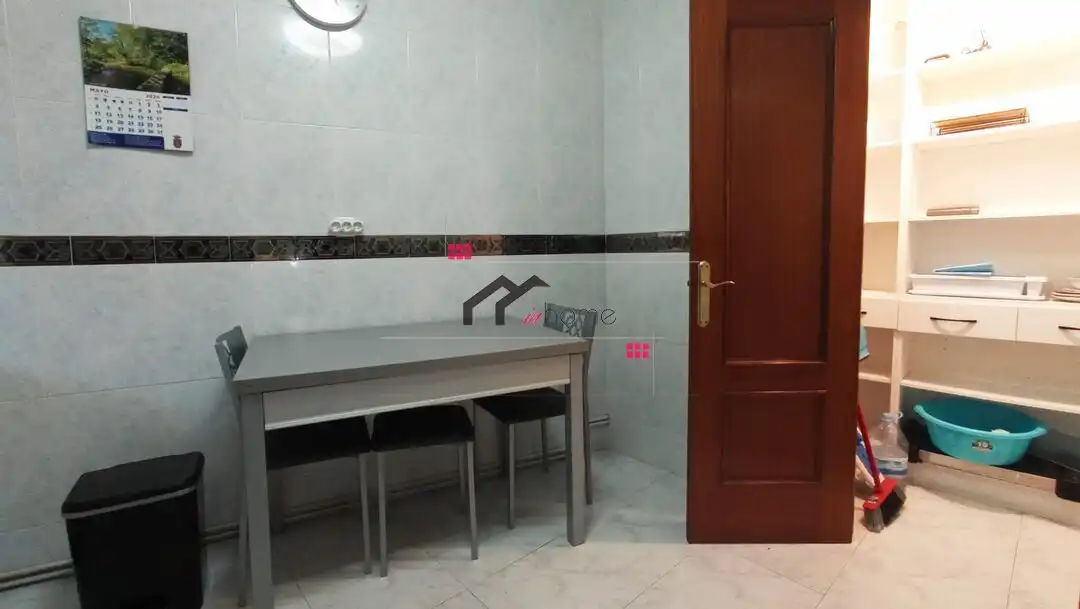 Cocina de Piso en venta en Barakaldo  con Calefacción y Amueblado
