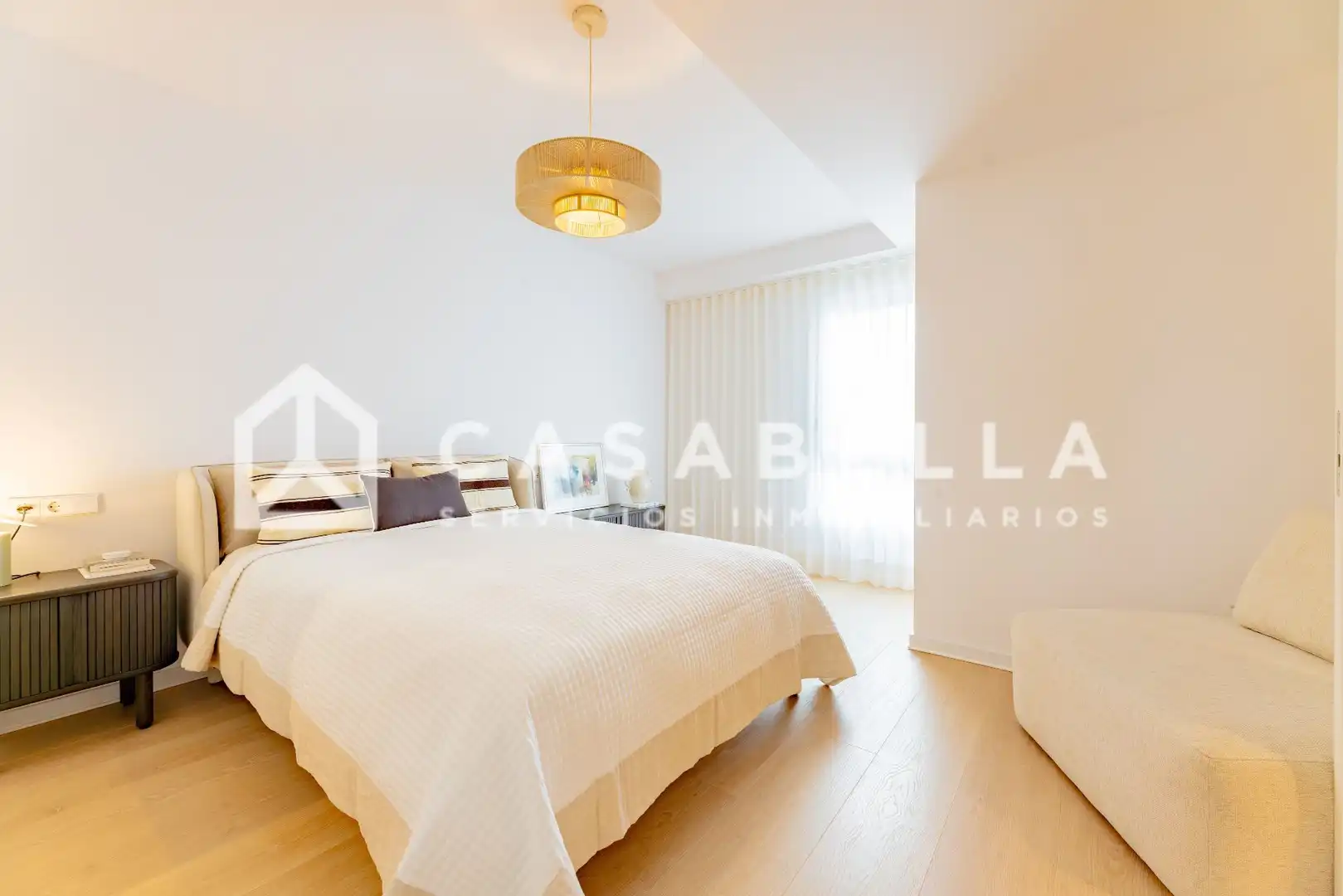 Bedroom of Flat for sale in Valencia  with Air Conditioner, Heating and Terrace