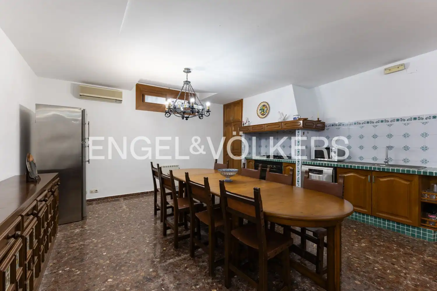 Comedor de Casa o chalet en venta en Chiva con Aire acondicionado, Calefacción y Jardín privado