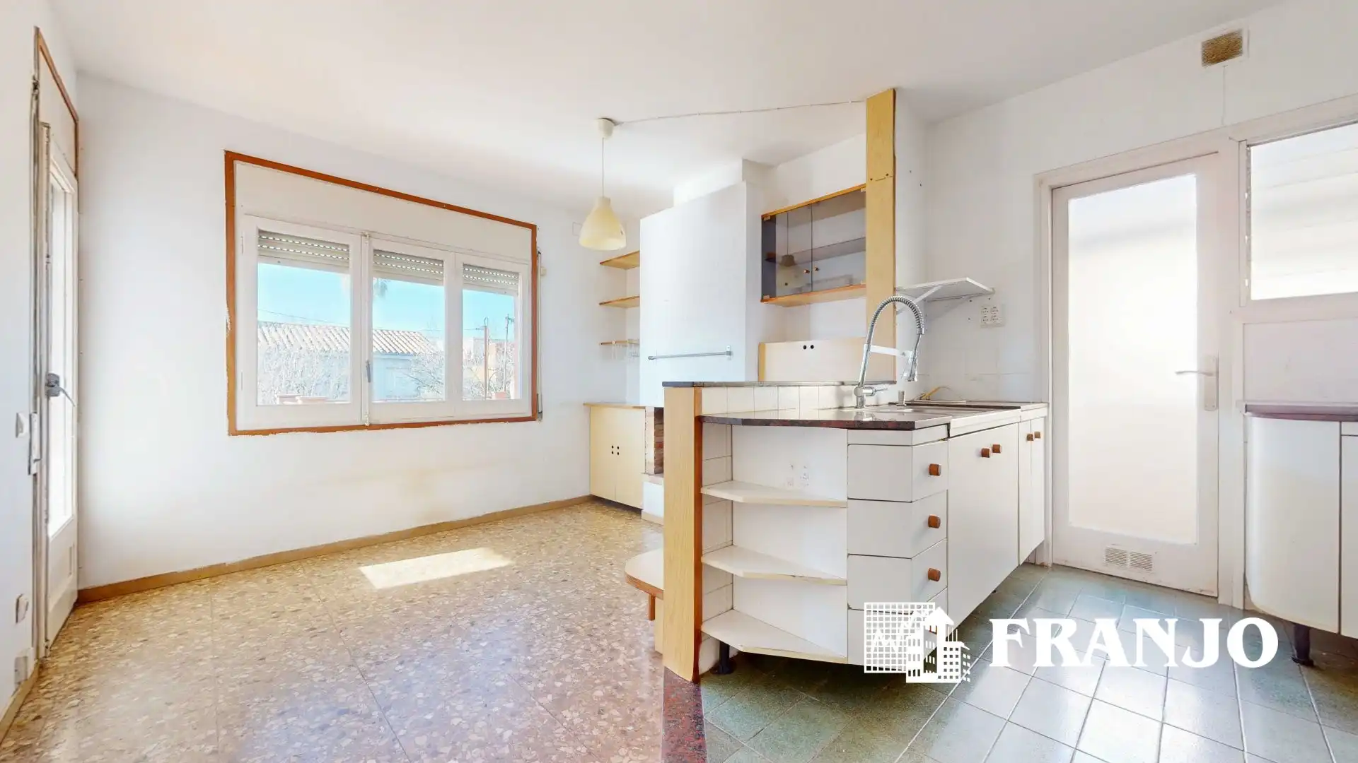 Cocina de Casa o chalet en venta en Barberà del Vallès con Calefacción, Terraza y Trastero