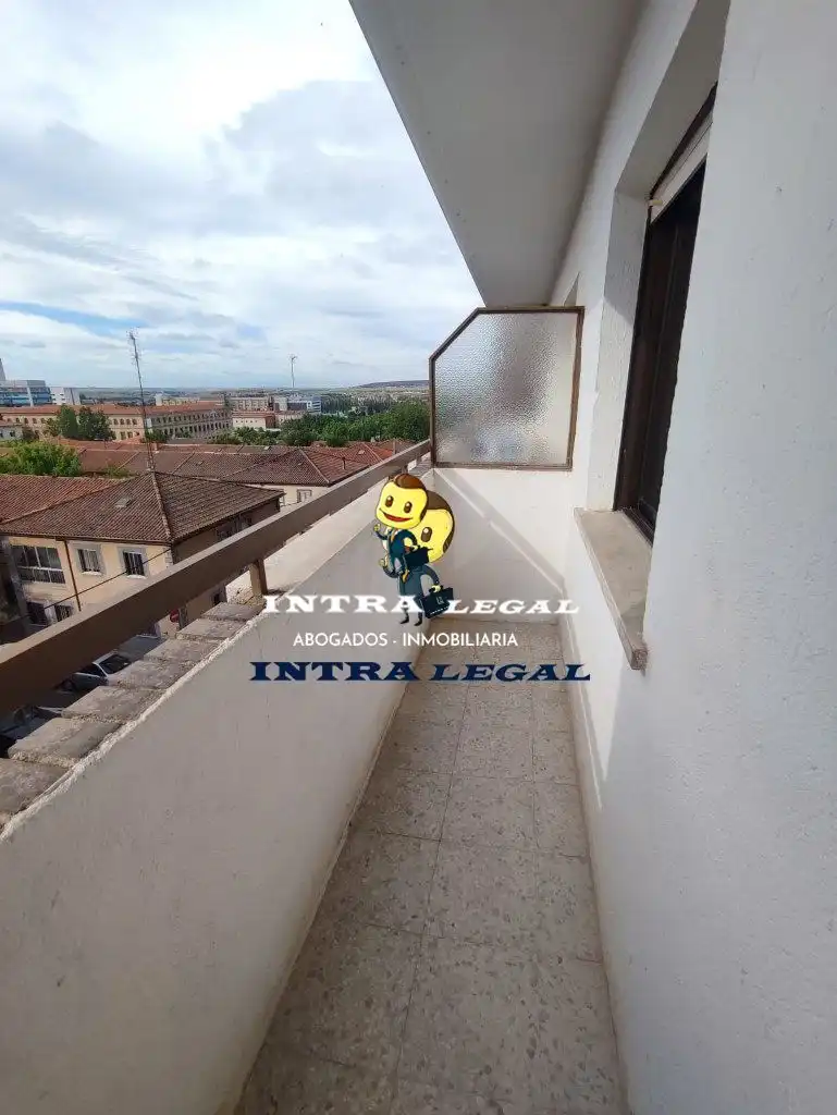 Terraza de Piso para compartir en Salamanca con Calefacción, Terraza y Amueblado