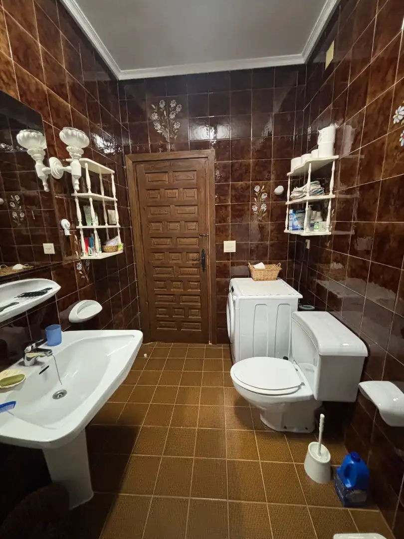 Baño de Finca rústica en venta en Andújar con Aire acondicionado, Terraza y Piscina