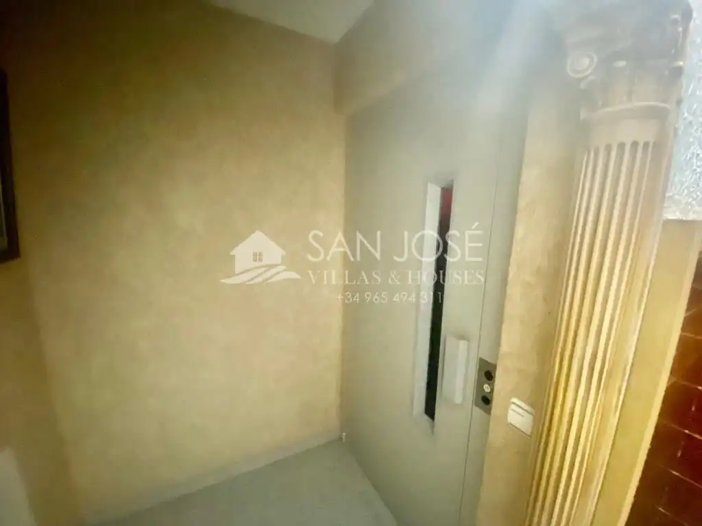 Houses for sale in San Vicente del Raspeig / Sant Vicent del Raspeig  with Air Conditioner, Private garden and Terrace